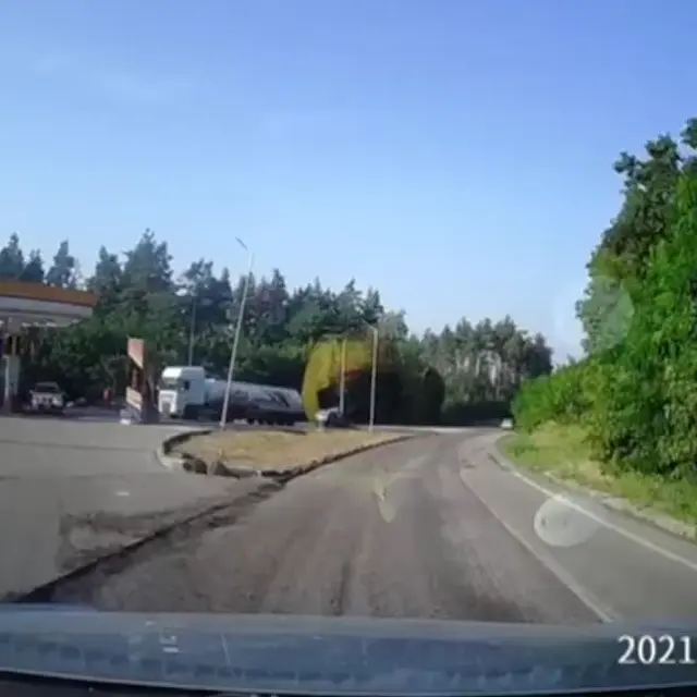 Пойду-ка я ему лицо сейчас разобью