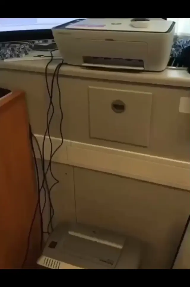 Принтер печатает сразу в шредер