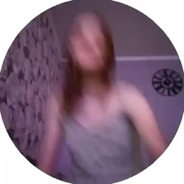 О да, Вадим обожает поезда