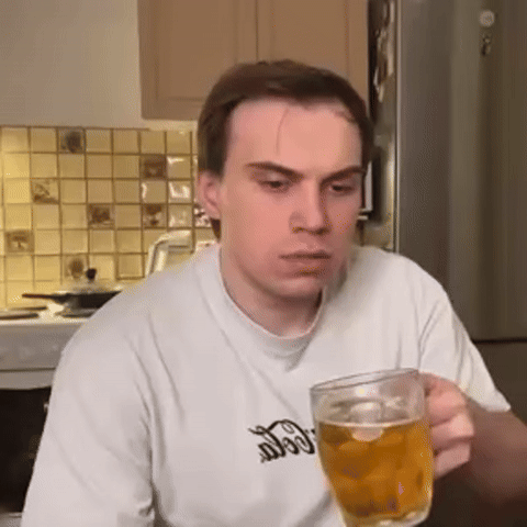 Разочарование от невкусного напитка