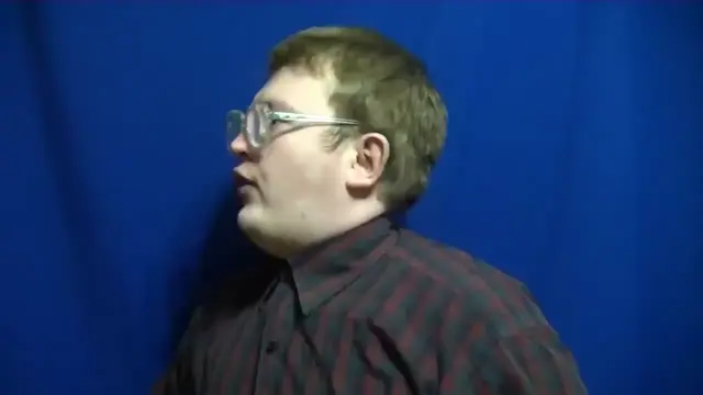 Да она шлюха!