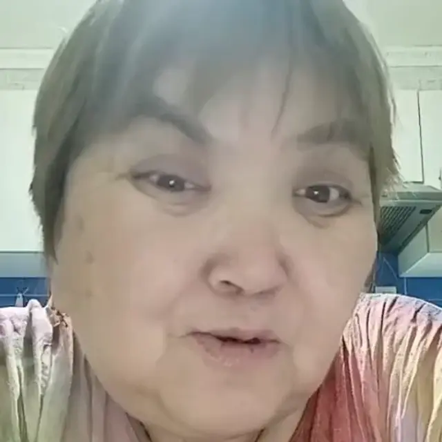 Ну улыбнись, если ты меня хочешь