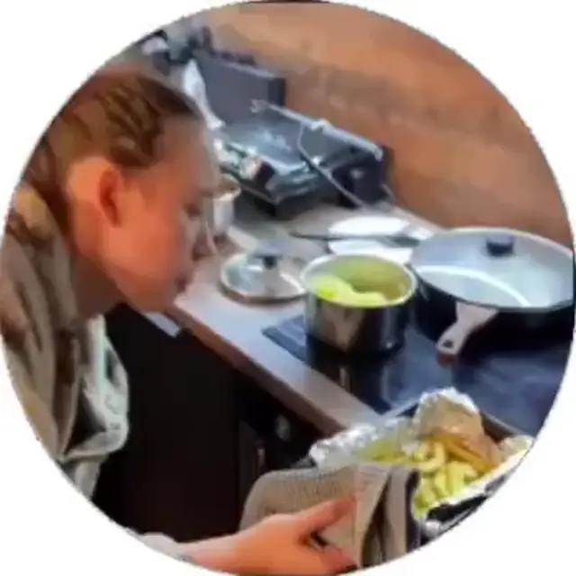Когда она вкусно готовит, но ты не говорил об этом