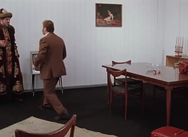 На колени, червь!
