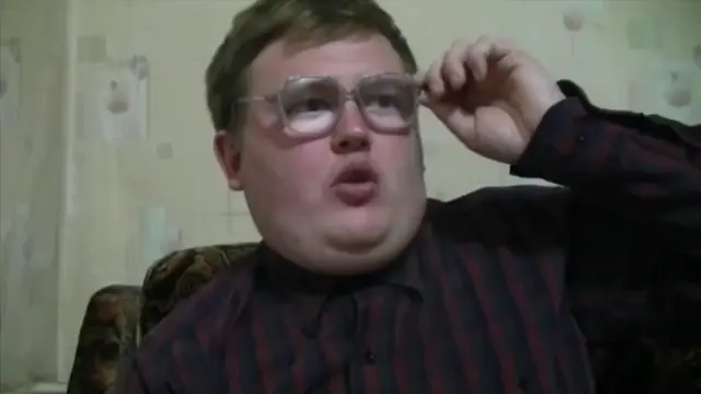 Куда деньги на лечение скидывать?