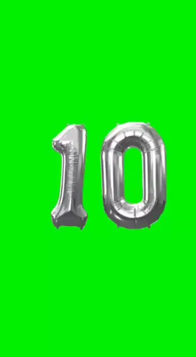 Обратный отсчет от 10 до 0 серебряными шарами
