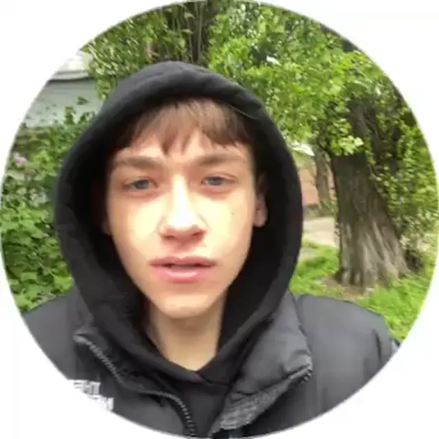 Тебя из тюрьмы выпустили?
