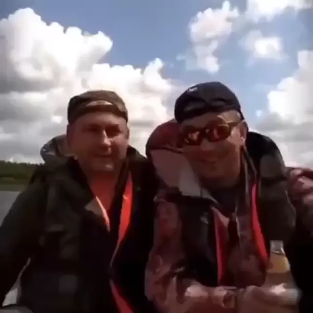 Бля, кепка! Ёбаный в рот!