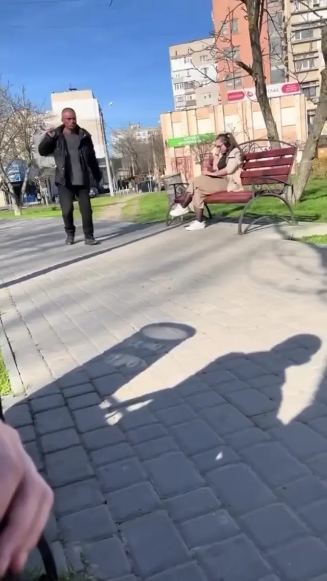 Здорово, бля! Здравствуйте, я извиняюсь