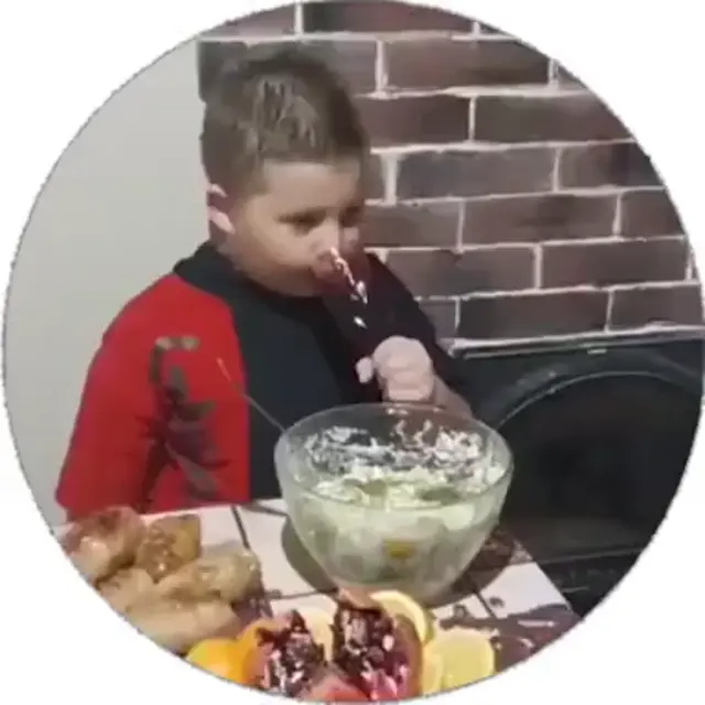 С наступающим всех Новым годом!