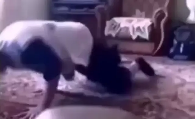 Неудачный брейк-данс на ковре