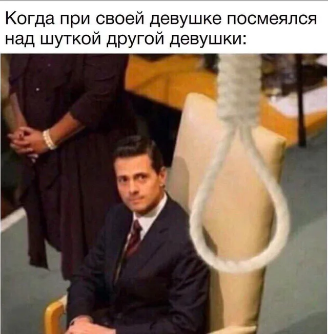 Мужчина сидит в кресле, рядом висит петля. — мужчина в деловом костюме