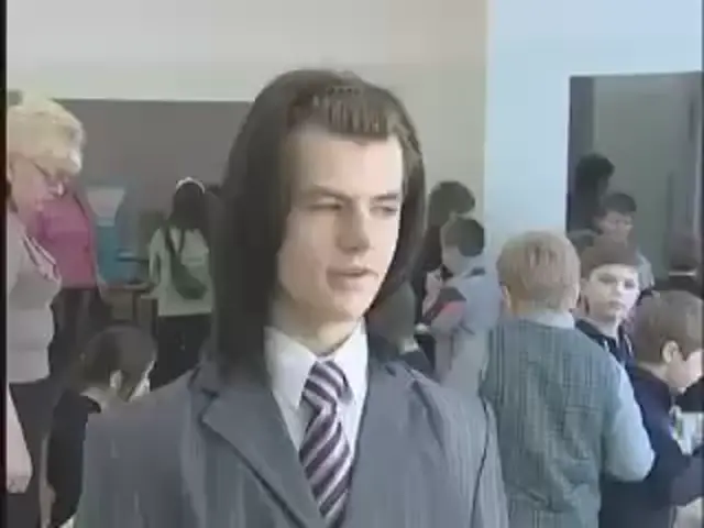 Хороший борщик с капустой, но не красный