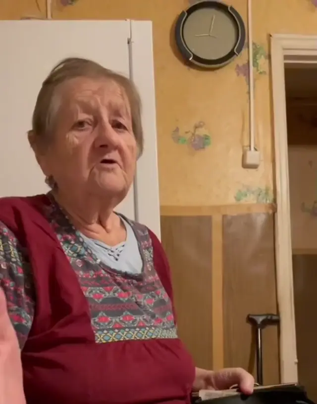 Значит разрываем контракт к едрене фене