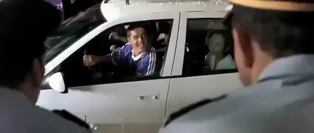 Привет, педики! Вы не на параде?