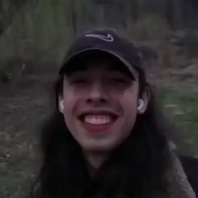 Я кстати долбоеб мне похуй