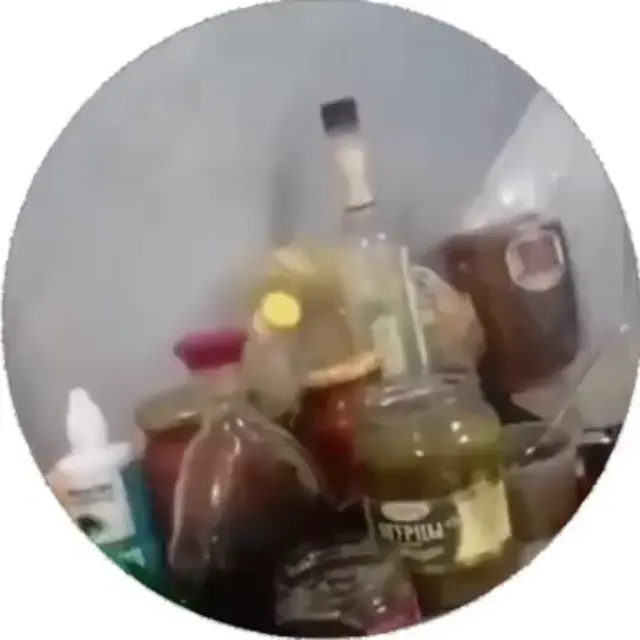 Димон, бросай, нормально сидим!