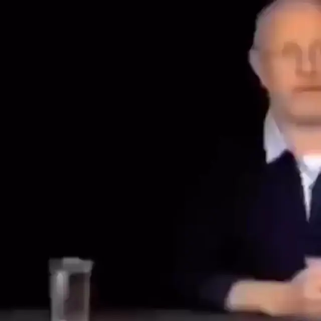 Разница между молитвой и шизофренией