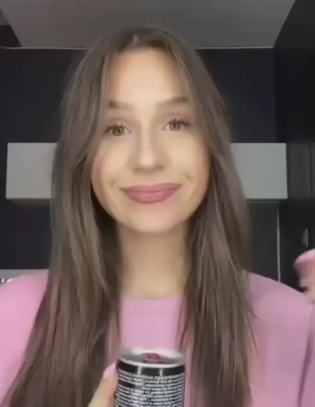 Сломала зуб об банку