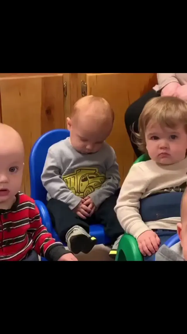Спящий на ходу ребёнок