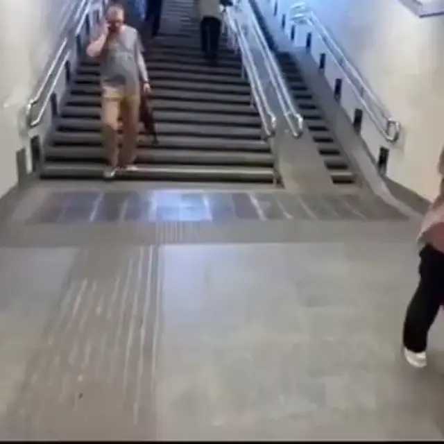 Когда узнал её возраст