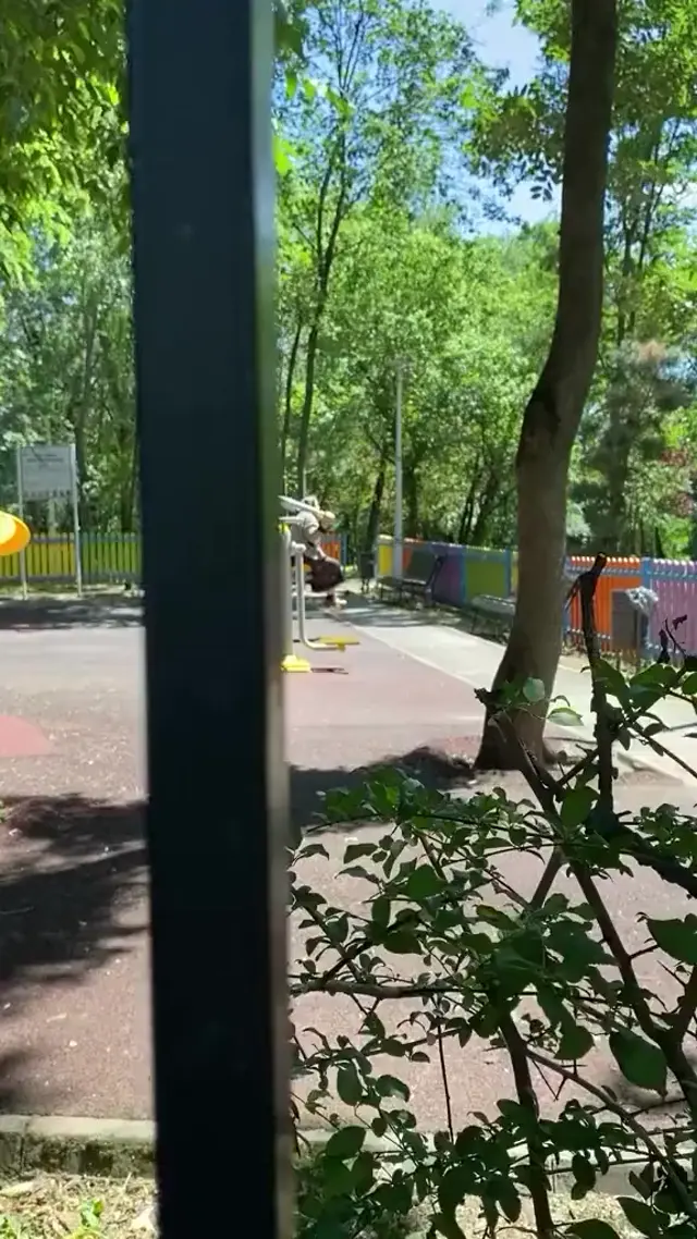 Бабуля на спорте готовится к дачному сезону