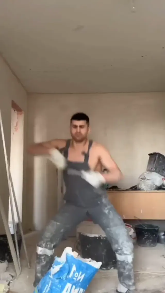 Сексуальный ремонт под техно