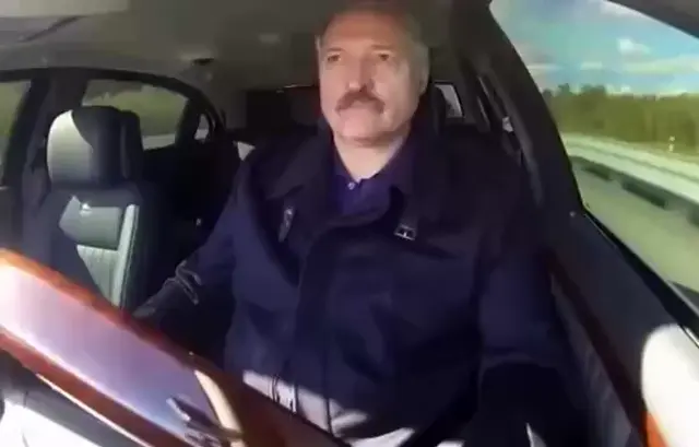 Лукашенко за рулем под фонк