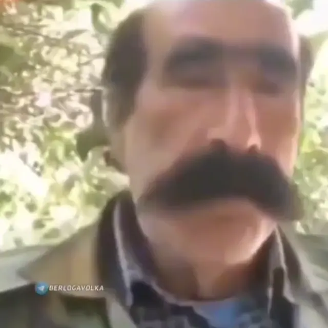 Энергичный дед зажигает под бит