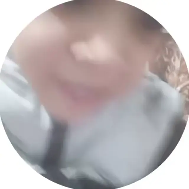 Ах ты чмо ебаное, я тебе ухо на жопу натяну!