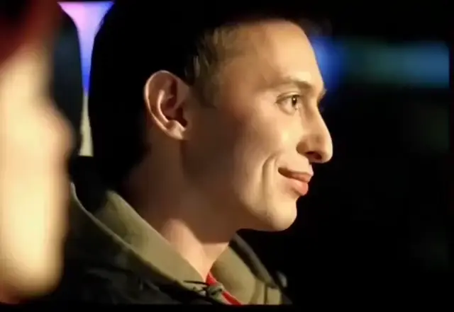 Это Феррари? Нет, это Бентли