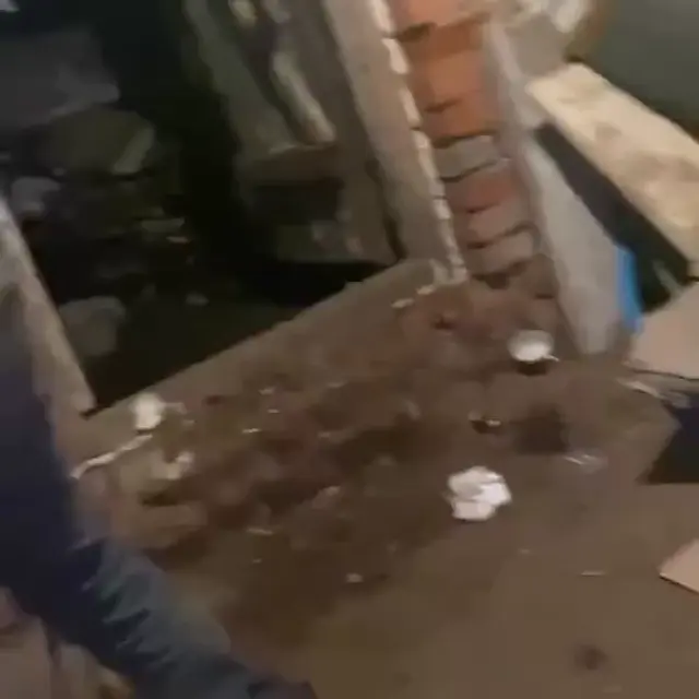 Неудачный выход из подвала под музыку