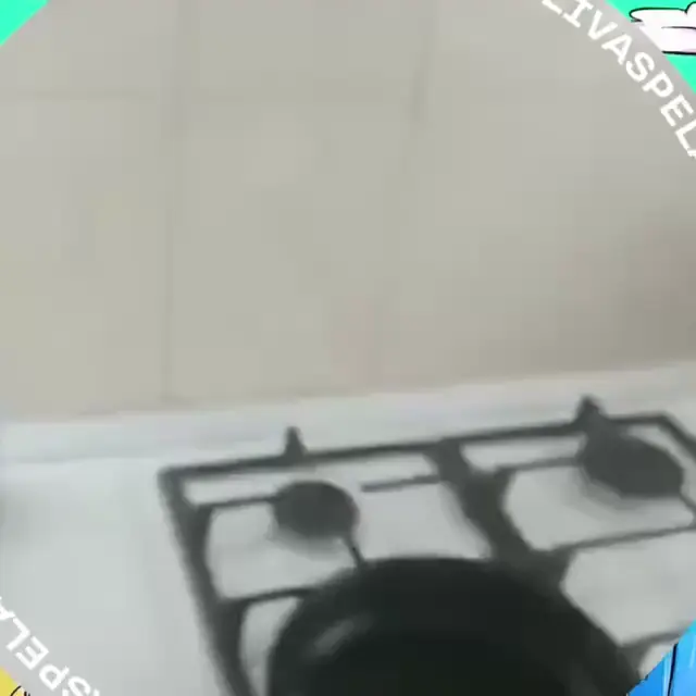 Когда решил пожарить сосиски