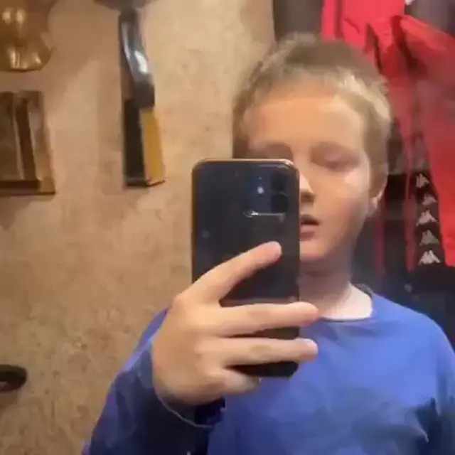 Я уважаю женщин, но шлюх не уважаю