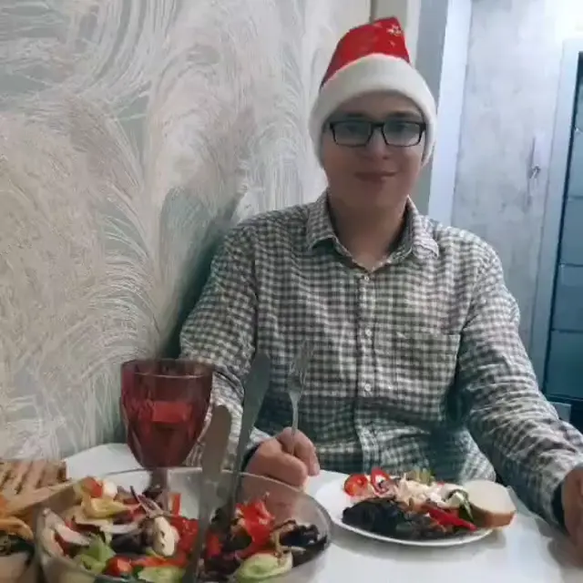 С Новым годом, с новым счастьем!
