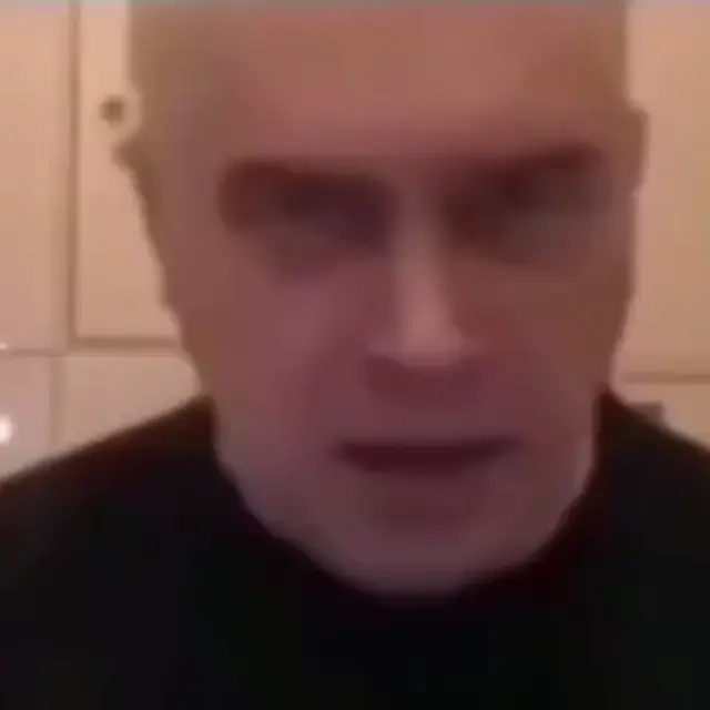 Привет, кореша! Вы меня узнали?