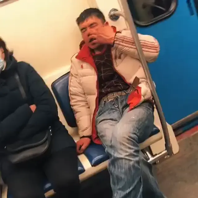 Дождь идёт на улице, за окном туман