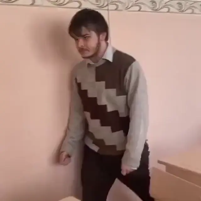 Когда зашел в класс и увидел ЕЁ