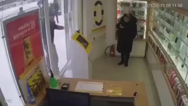 Твою мать, что здесь происходит?!