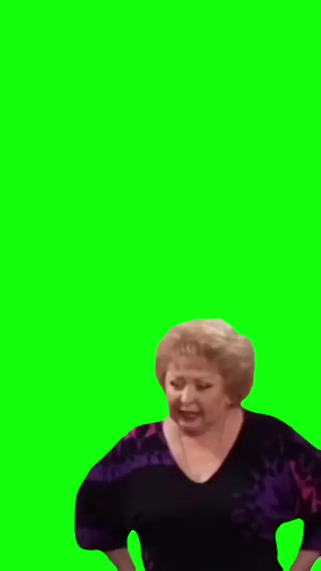 Танцующая женщина на хромакее