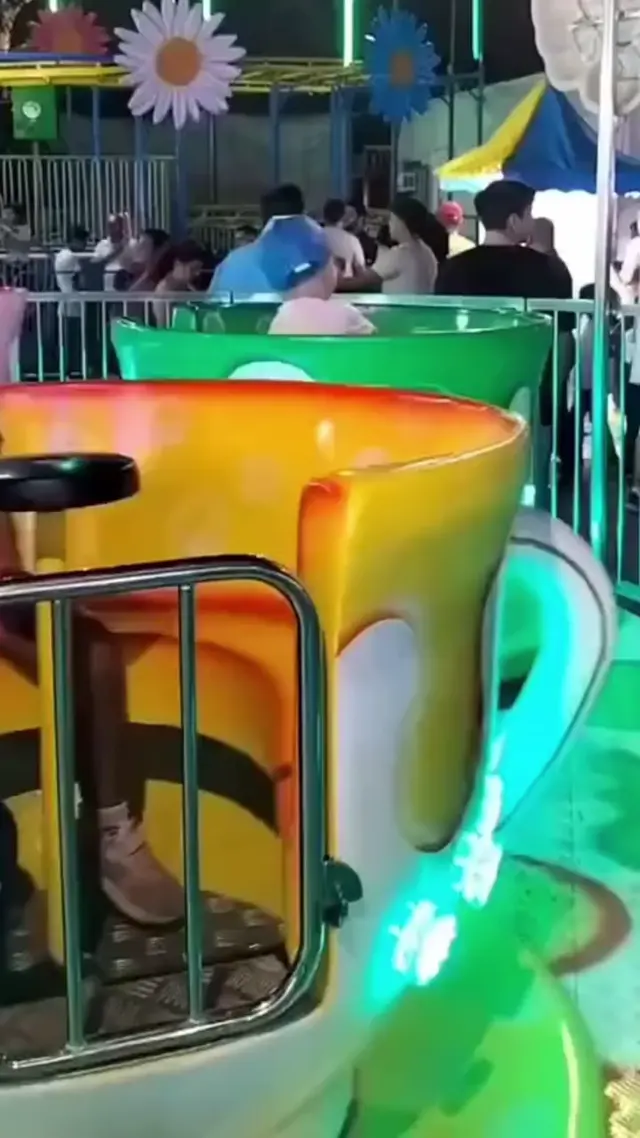 Бешеное вращение на карусели