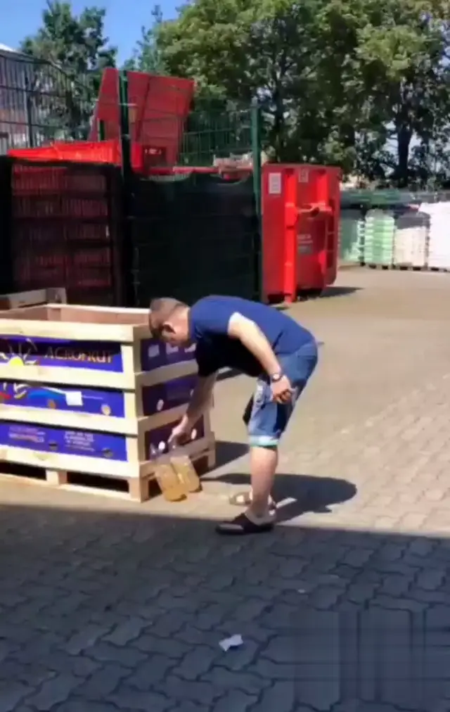 Взрыв бутылки пива на жаре